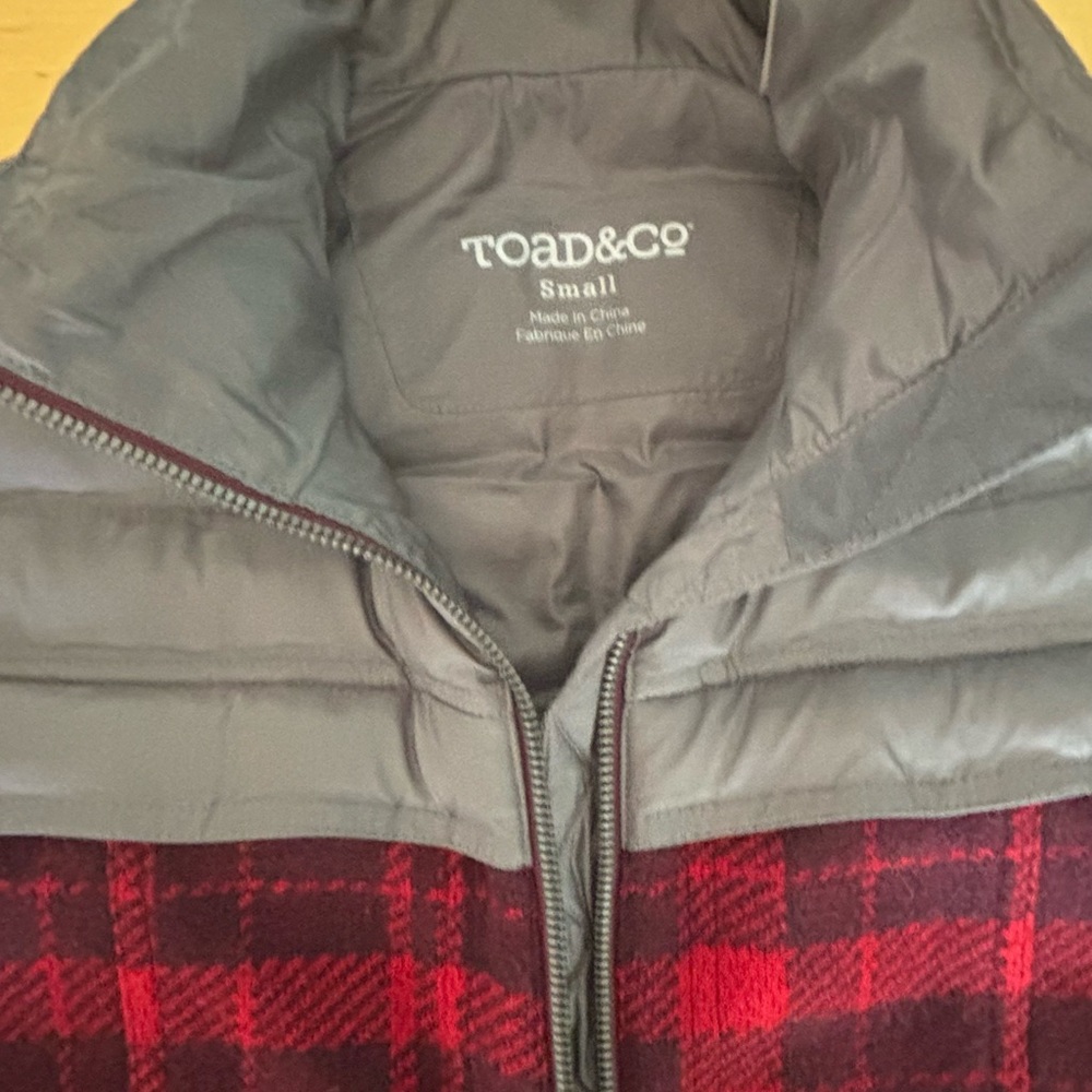 Toad&Co Red and Gray Plaid Jacket - Picture 4 of 10